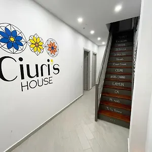 Ciuri's House Pensión
