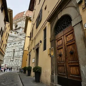 https://le-stanze-di-caterina.it-tuscanyhotel.com