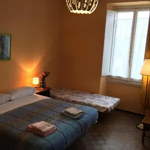 https://house-steccuto.it-tuscanyhotel.com