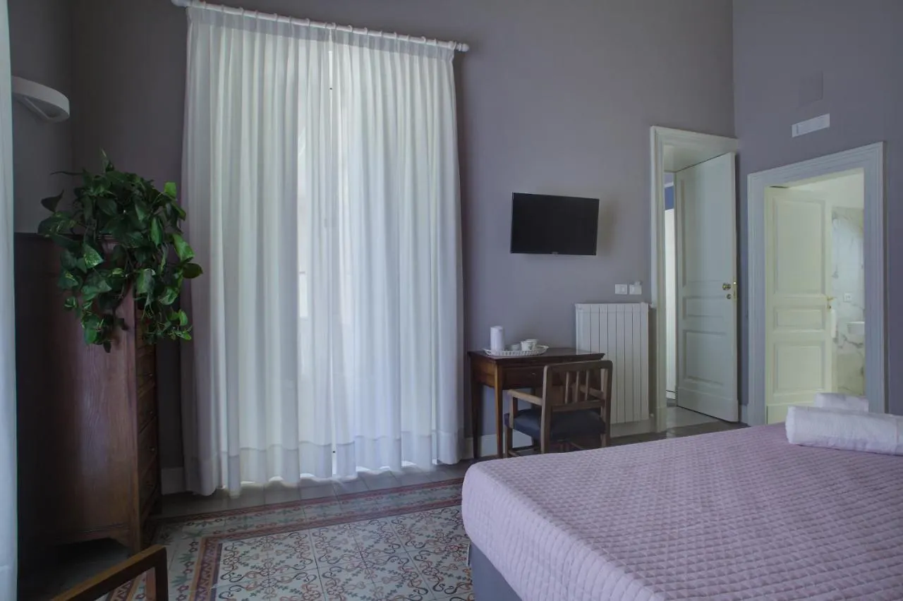 Palazzo Pastura B&B And Apartments CTA 0*,  Italia