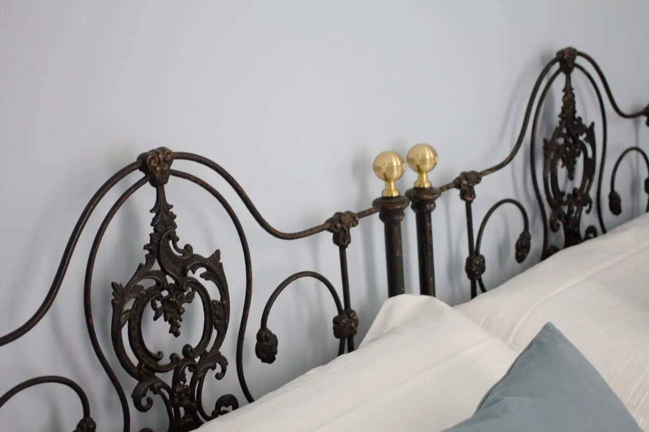 Palazzo Pastura B&B And Apartments Catania Guest house