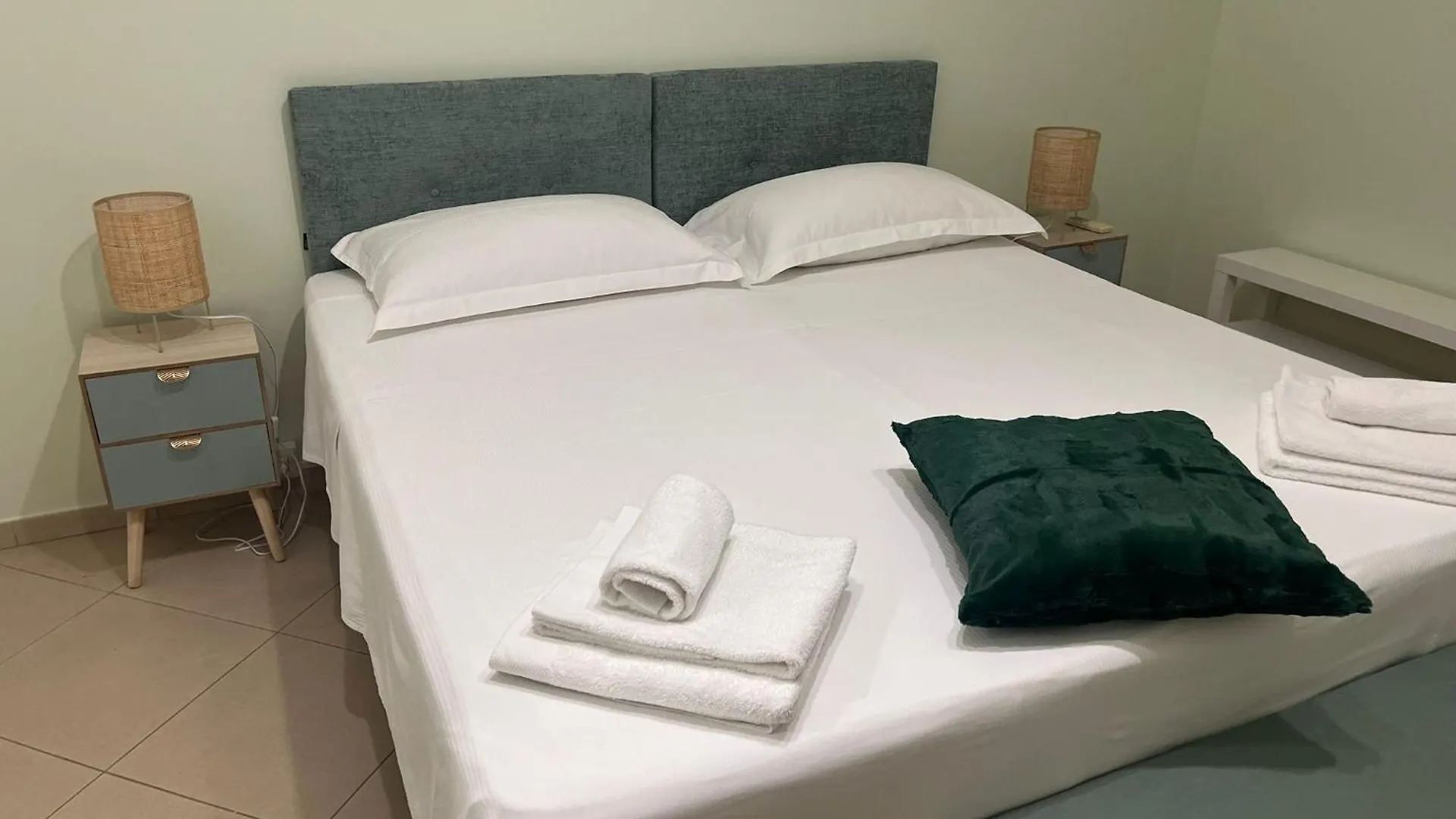 Palazzo Pastura B&B And Apartments Catania Guest house